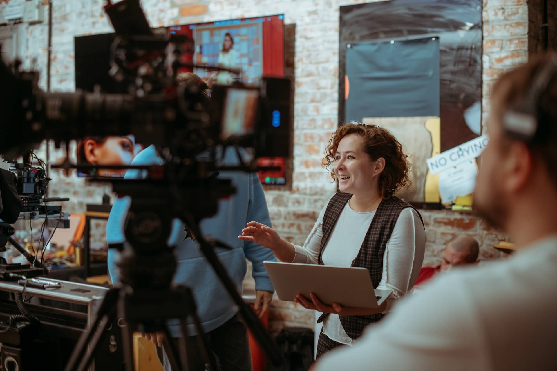 Working with Movie Unions in Show Business Header StudioBinder