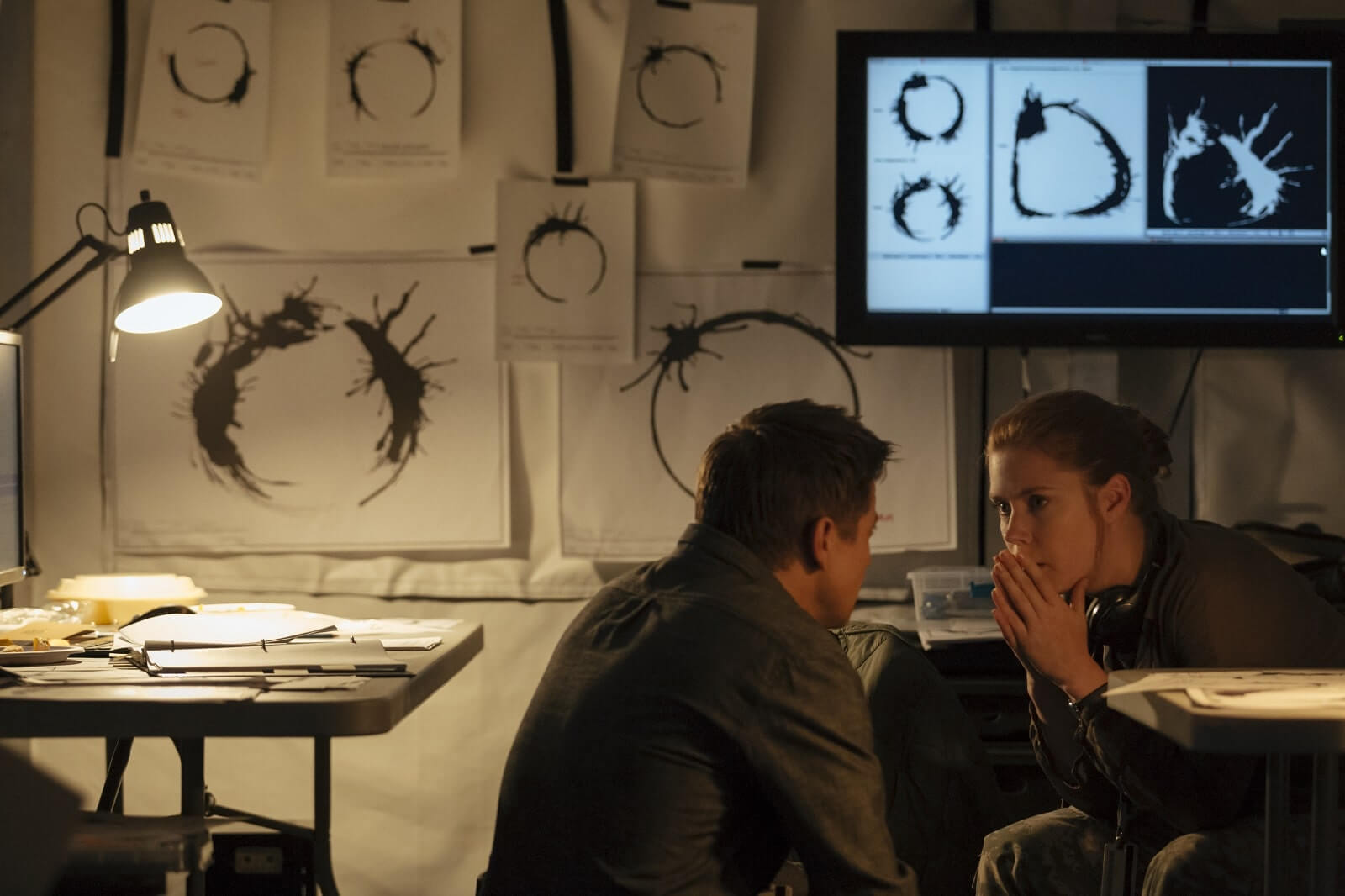 What-is-Symbolism-Ouroboros-Symbols-in-Arrival