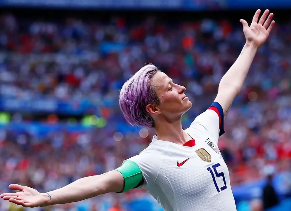Best Lens for Sports Photography - U.S. Women’s National Team Captain Megan Rapinoe Celebrates a Goal - Ian Langsdon-EPA-EFE-Shutterstock