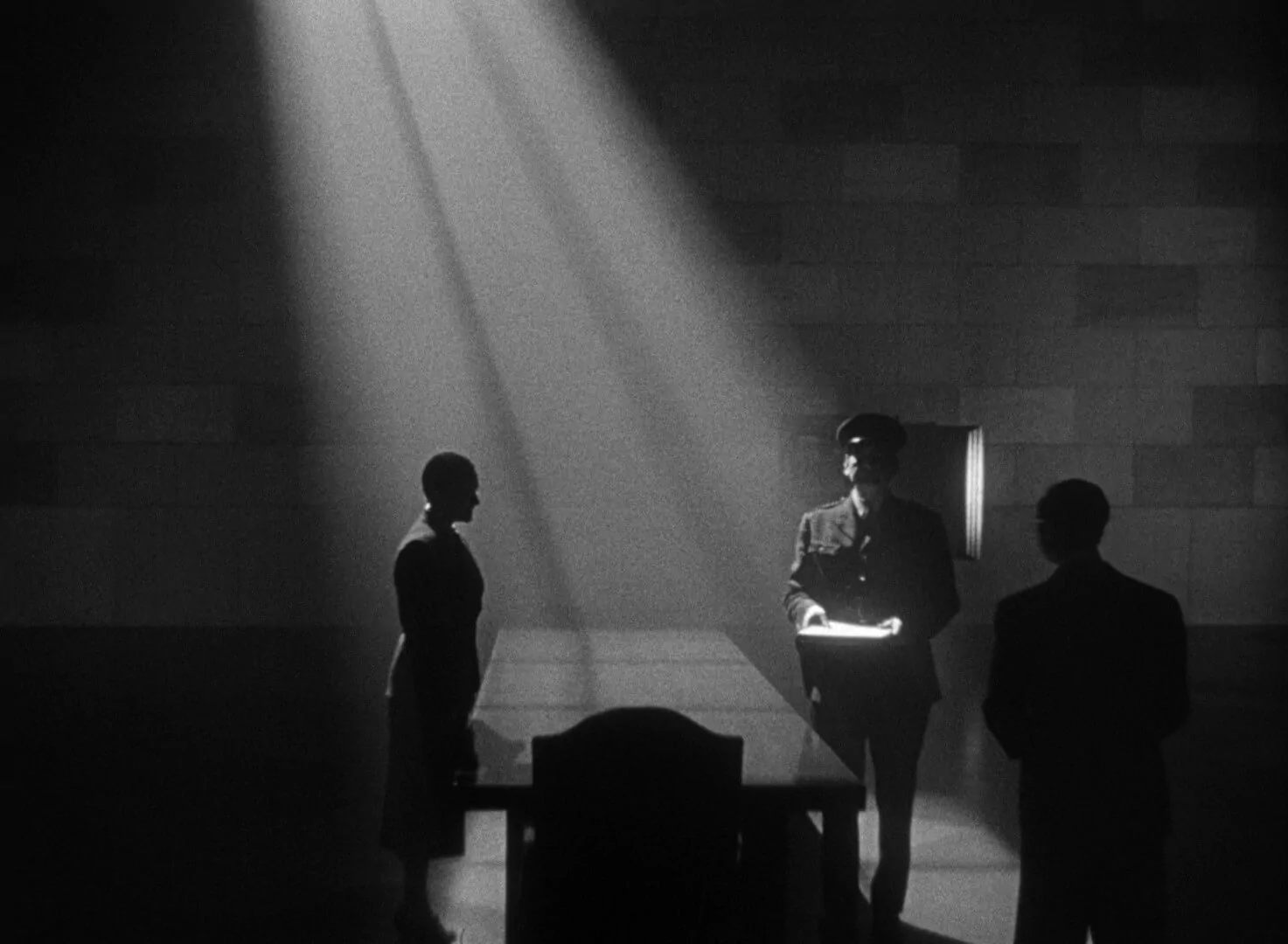 Chiaroscuro in Film - Citizen Kane