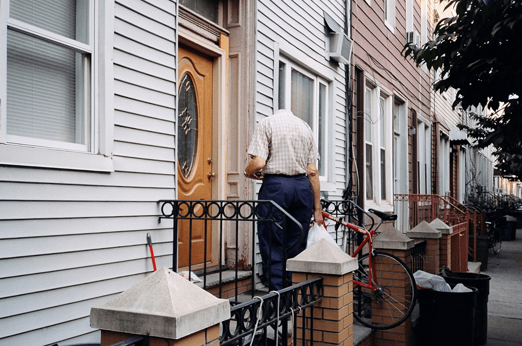 Creative street photography — photo by Daniel Arnold