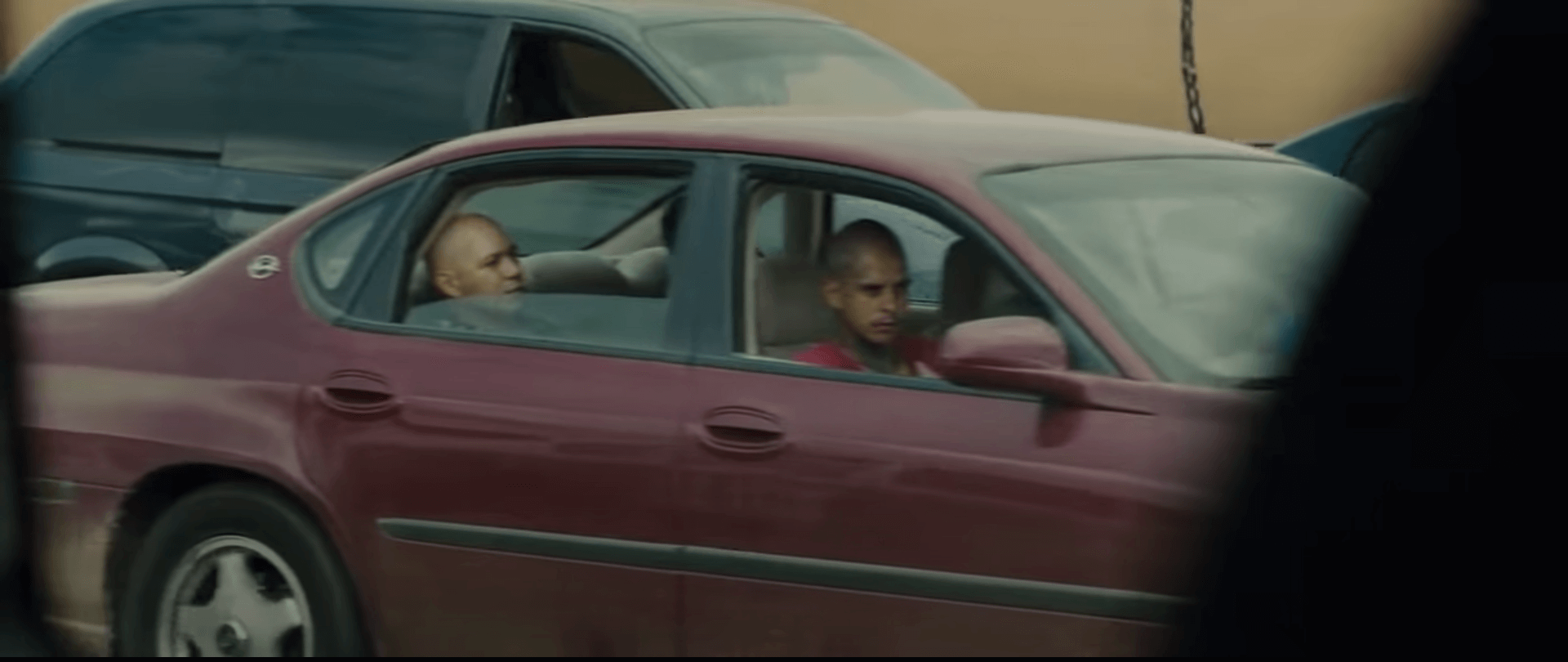 Alejandro spots the bad guys • Sicario border shootout