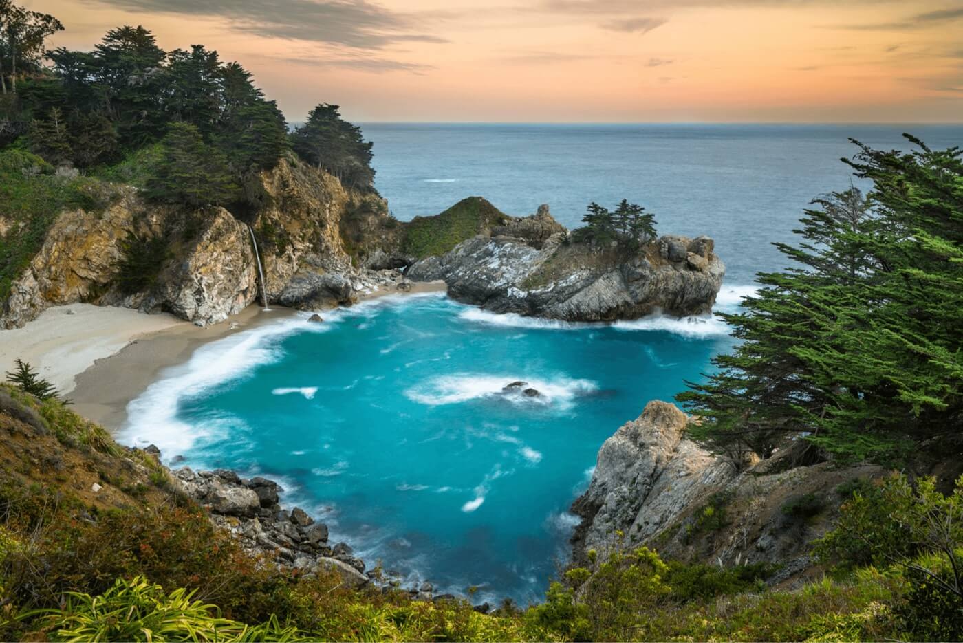 Landscape shot By Chris Burkard ()