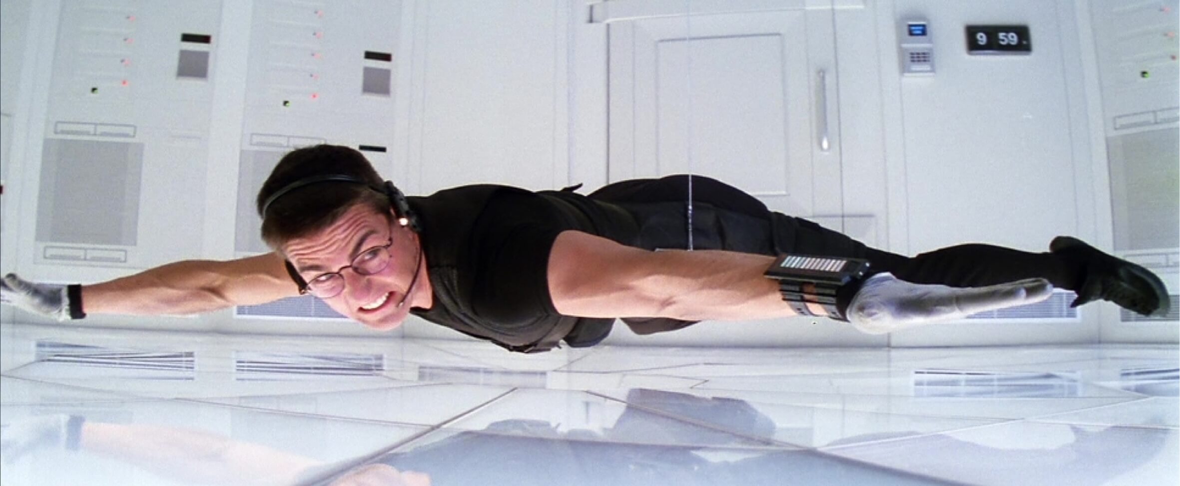 Mission Impossible Tom Cruise Hanging