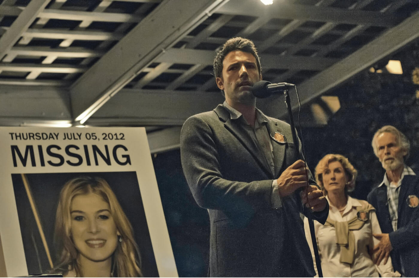 Plot Twist Definition • David Finchers Gone Girl ()