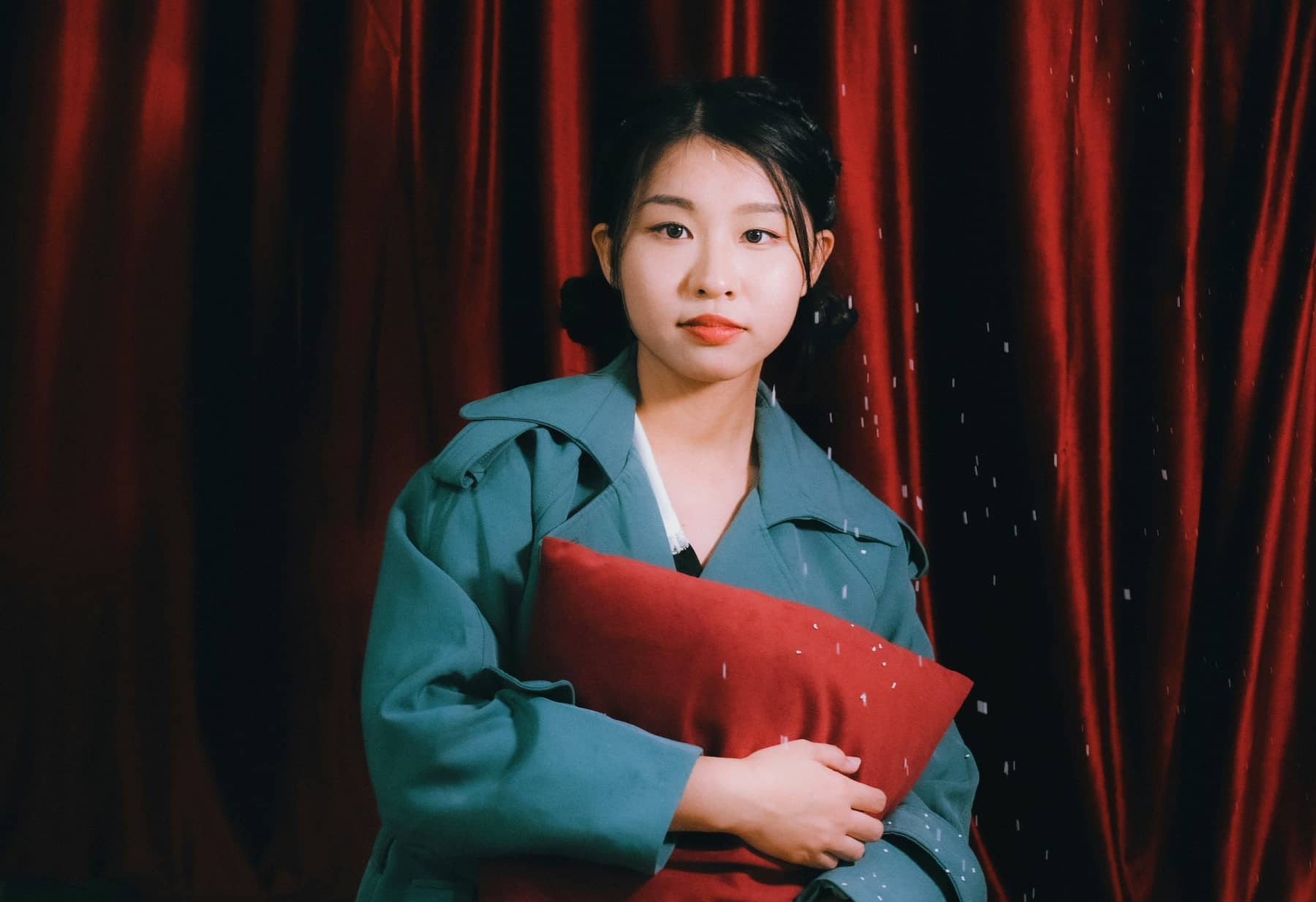 What is a Backdrop in Photography Fabric Red Curtain