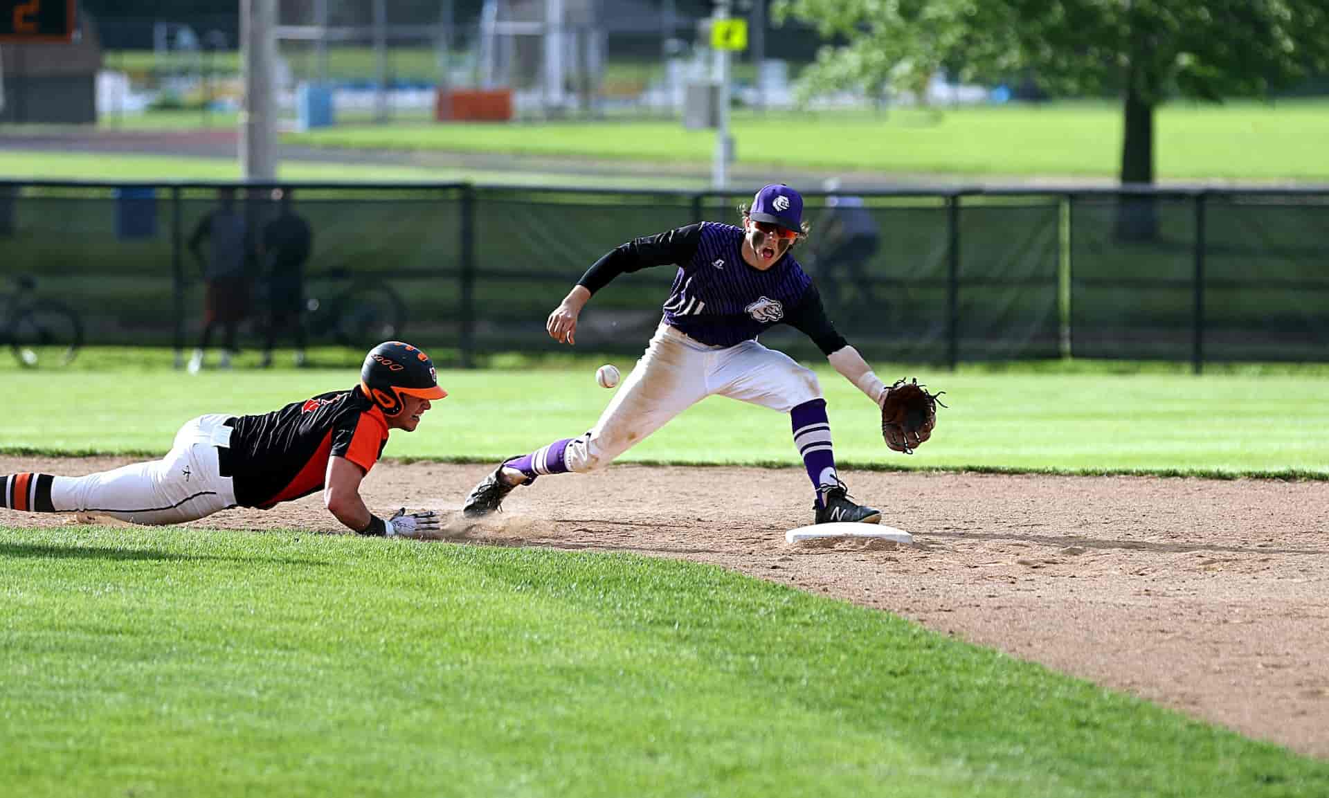 Great Sports Images Baseball Player Catches Ball Great Sports Images Baseball Player Catches Ball