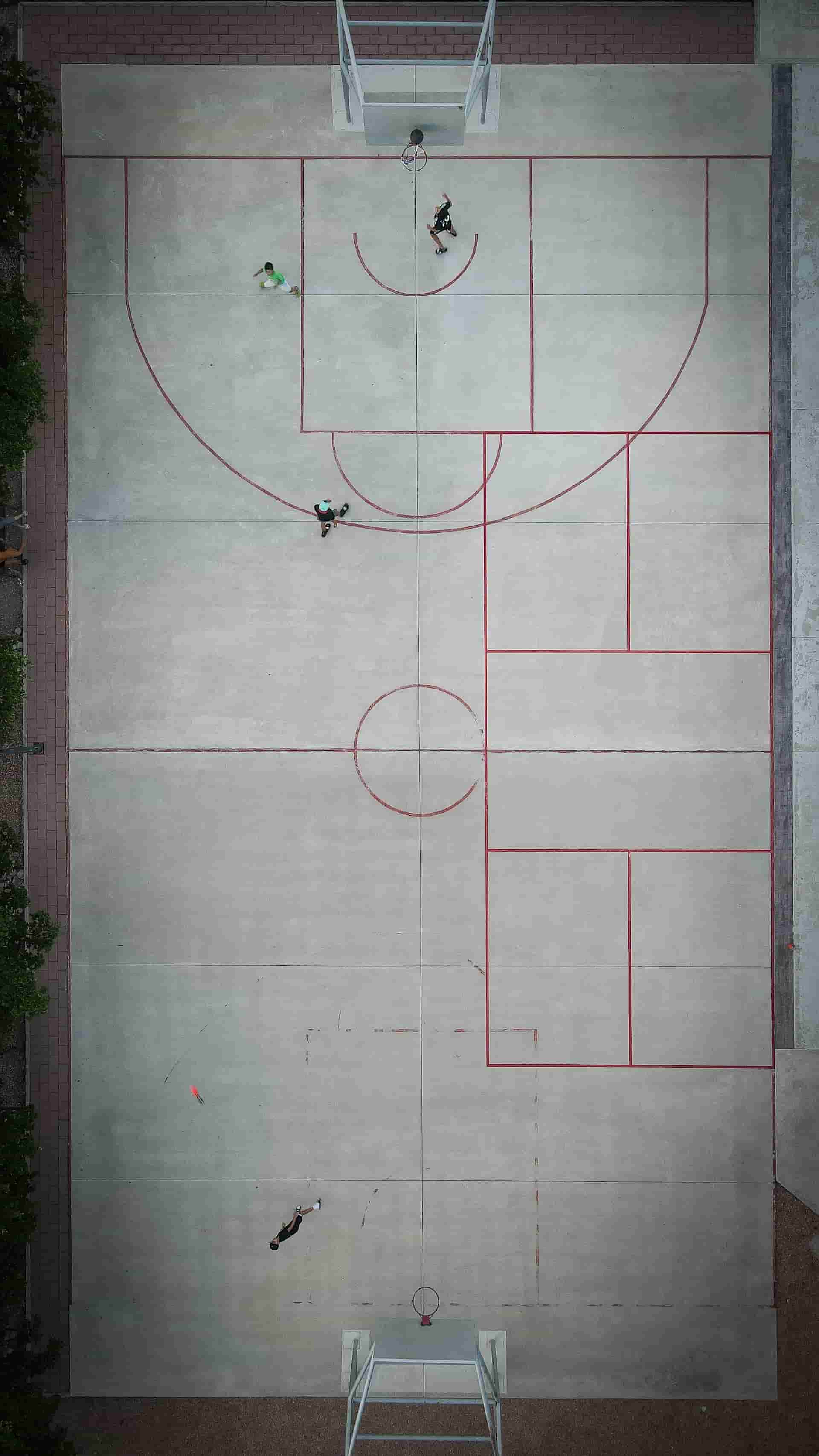 Great Sports Images Baseketball Plays on Court Great Sports Images Baseketball Plays on Court