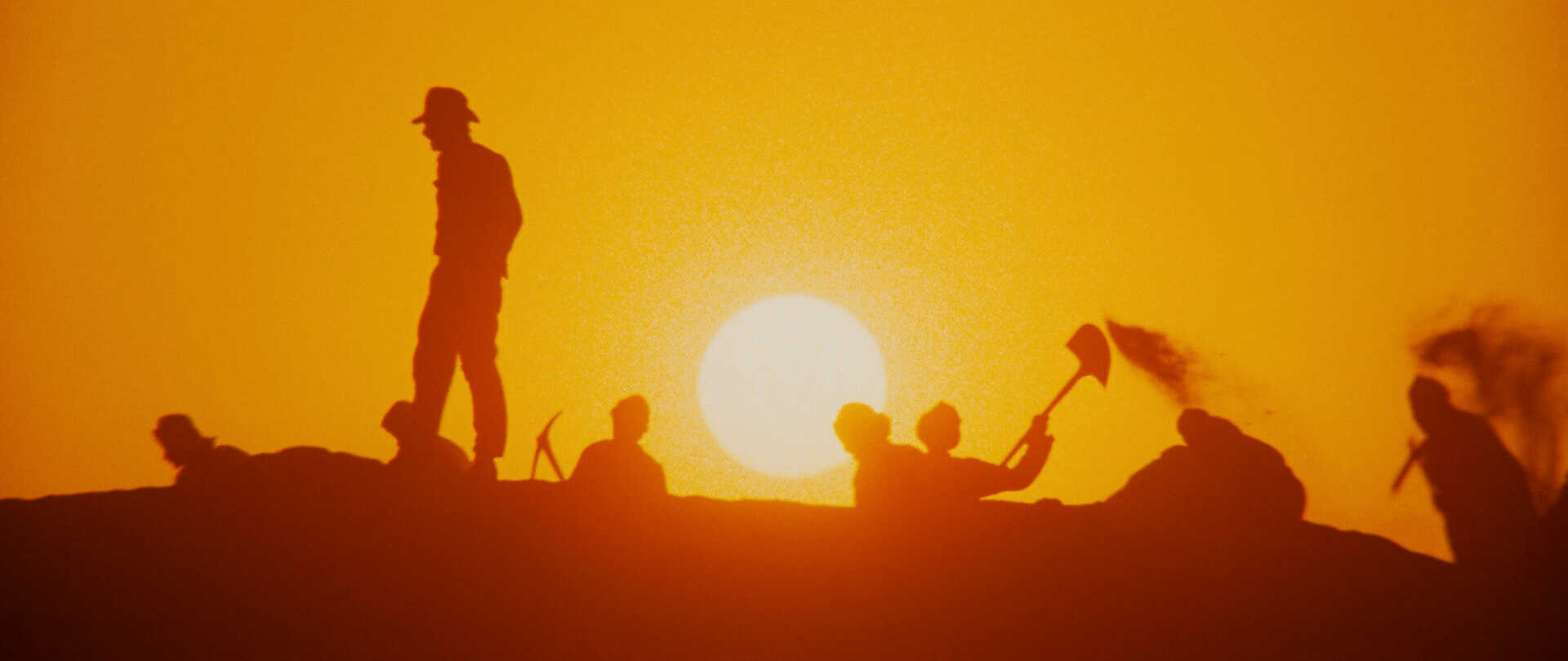 Establishing Shot Example Establishing Shot on excavation site from Raiders of the Lost Ark