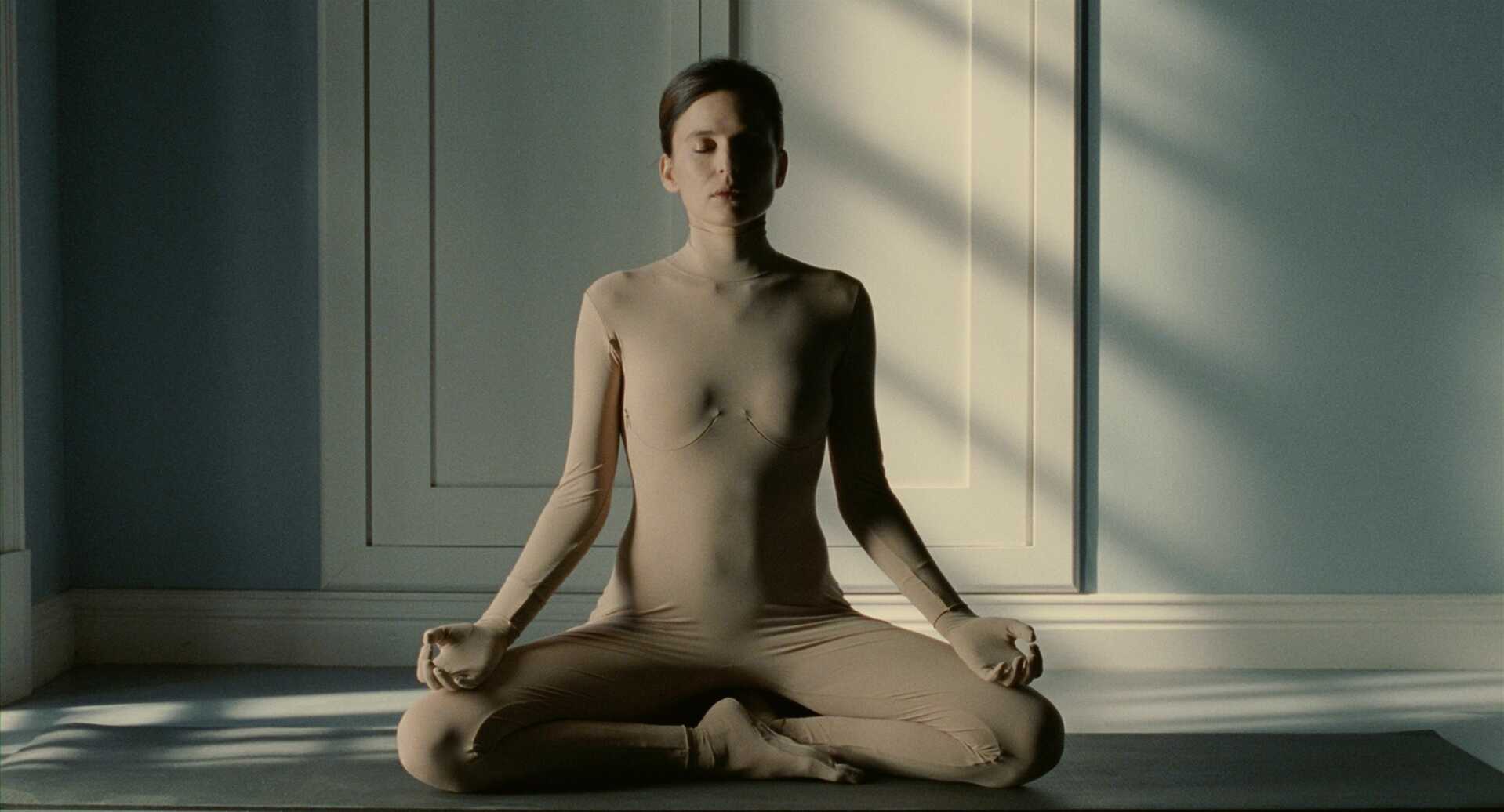 Full Shot Example FS of Elena Anaya sitting in yoga pose from The Skin I Live In