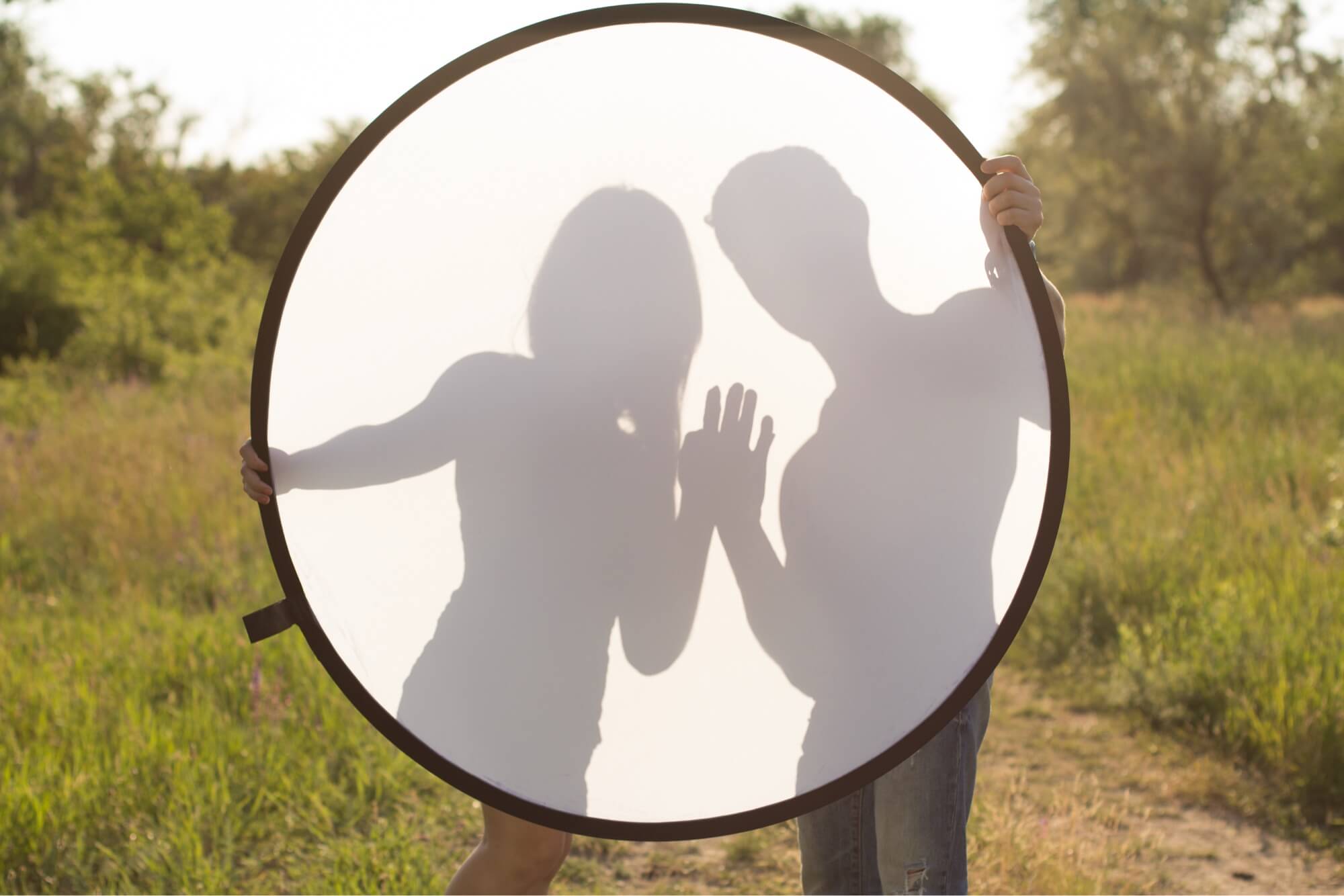 How to Diffuse Light in Photography Round Diffuser How to Diffuse Light in Photography Round Diffuser