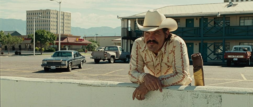 No Country for Old Men Ending Explained - Llewelyn Moss killed off screen - StudioBinder No Country for Old Men Ending Explained - Llewelyn Moss killed off screen - StudioBinder