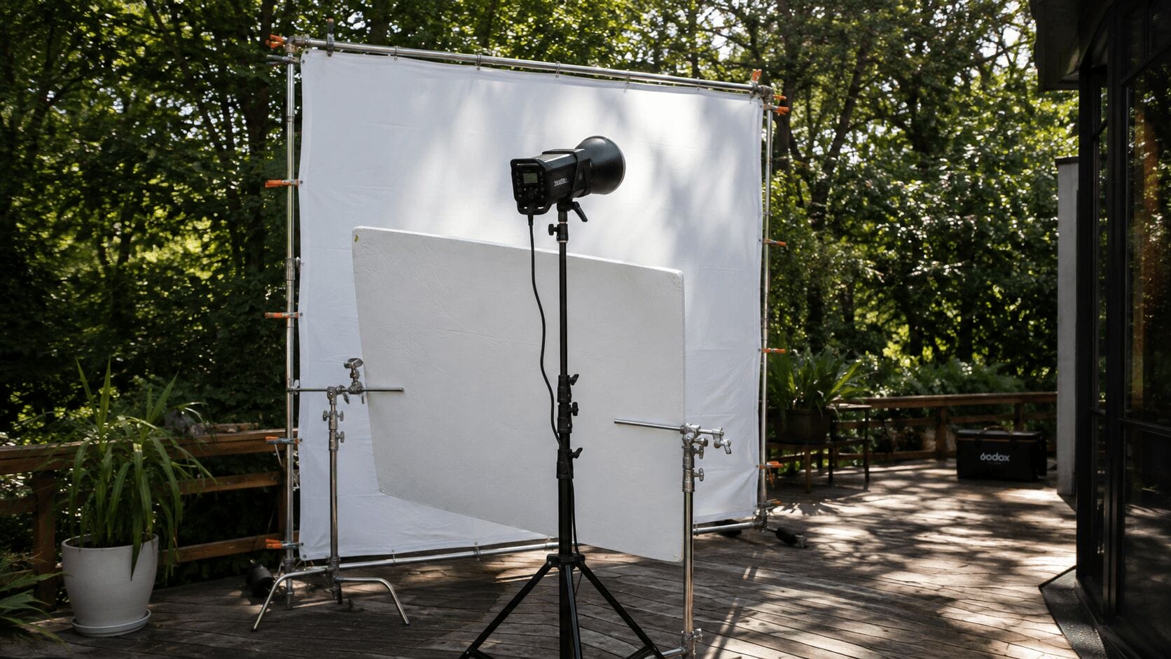 What is Book Lighting Key light in book lighting set up What is Book Lighting Key light in book lighting set up